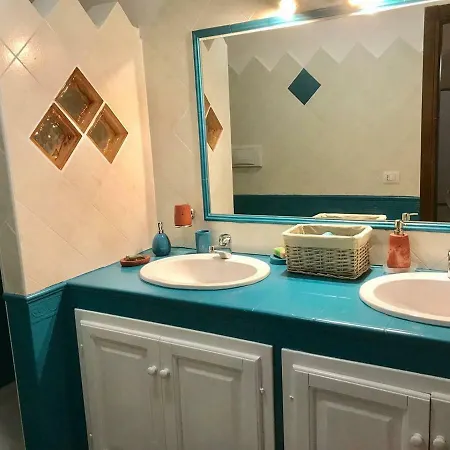 Place : Jolie Maison Sarde Authentique Holiday home San Pantaleo